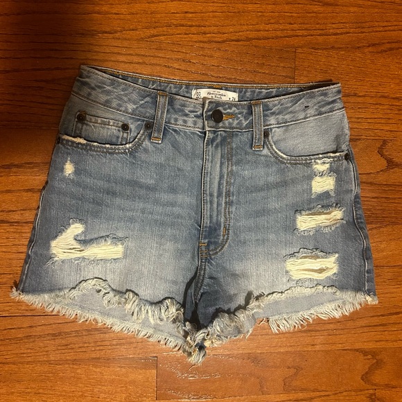 Abercrombie & Fitch Ripped Jean Shorts - Picture 1 of 3